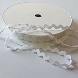 Купить недорого   Тесьма декоративная «Вьюнок», ширина 11мм, 100% хлопок, белый, Prym, 918110  в интернет магазине Фэмили хоби